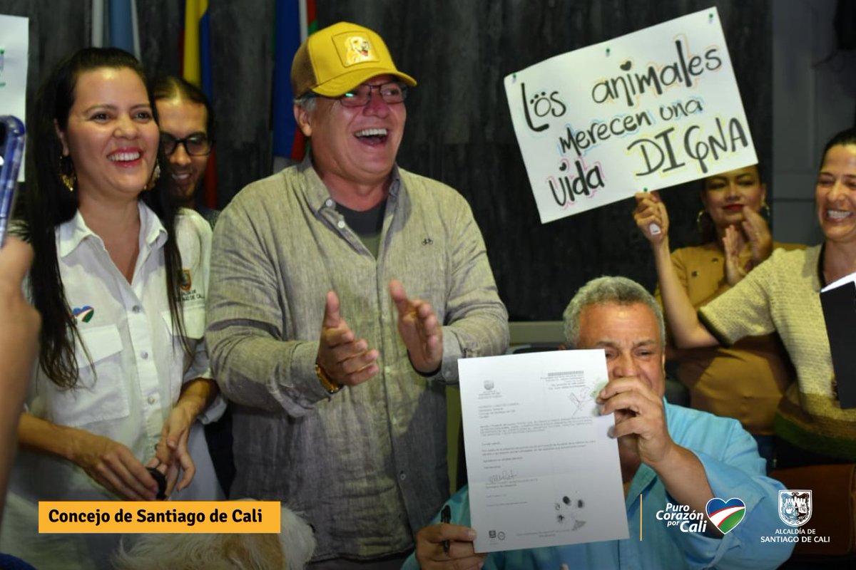 ¡Por los animales y la vida! 🐾

La Administración Distrital radicó el proyecto de acuerdo para la creación de la Unidad Administrativa Especial de Protección Animal (Uaepa) y la Inspección de Policía Especializada de Protección Animal.

#CaliUnSoloCorazón