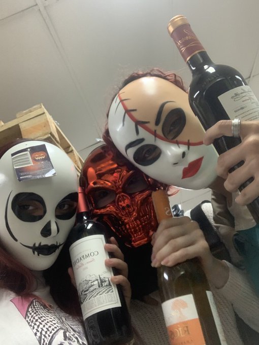 Season spooky maniacas https://t.co/WNXAlQkP8y