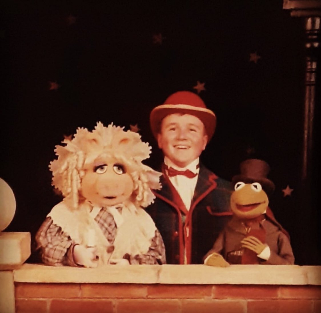 30 years since I last met Kermit! He hadn’t changed a bit! #kermitthefrog #muppets #WaltDisneyWorld