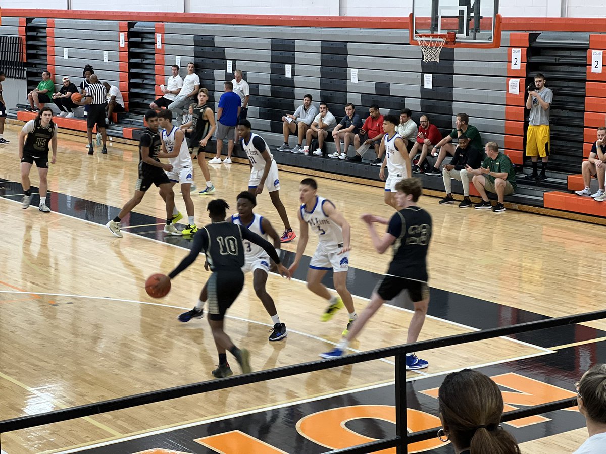 ArsenalHoops's tweet photo. Show up & show out! π #ArsenalHoops https://t.co/jiDZLUPiVa