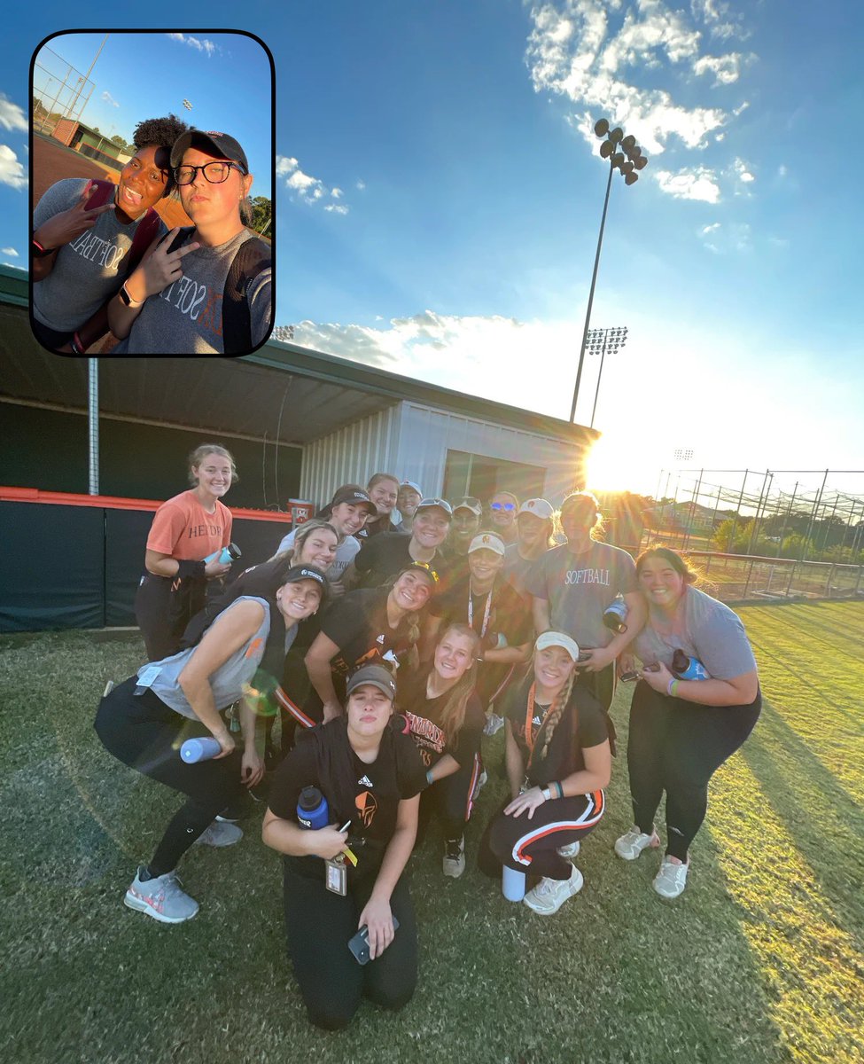 Hendrix College Softball tweet media
