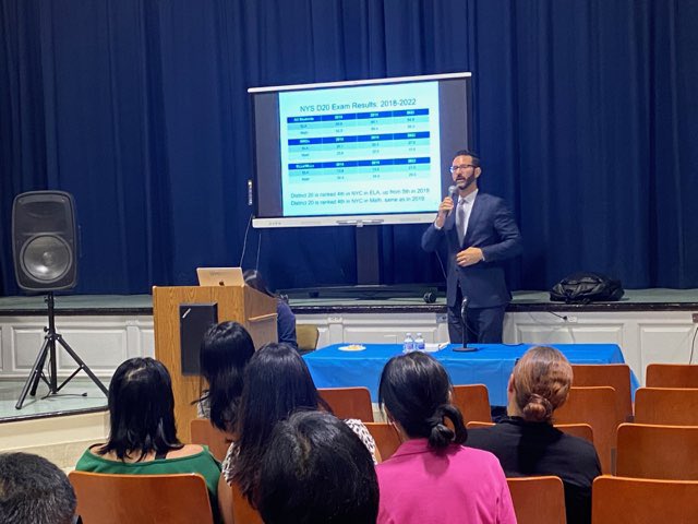 20_doe's tweet photo. Happening Now: Last stop on the Superintendent Fall Listening Tour at 20K204 with Dr. David Pretto. Thx to Principal Sainato for hosting! #ALLMeansALL #D20Strong @pretto_david @D20StudentSvcs @Lucia_Medina3 @DOEChancellor @DK_BlackburnNYC @ruxdanika @CECDistrict20 https://t.co/jki10S72U0