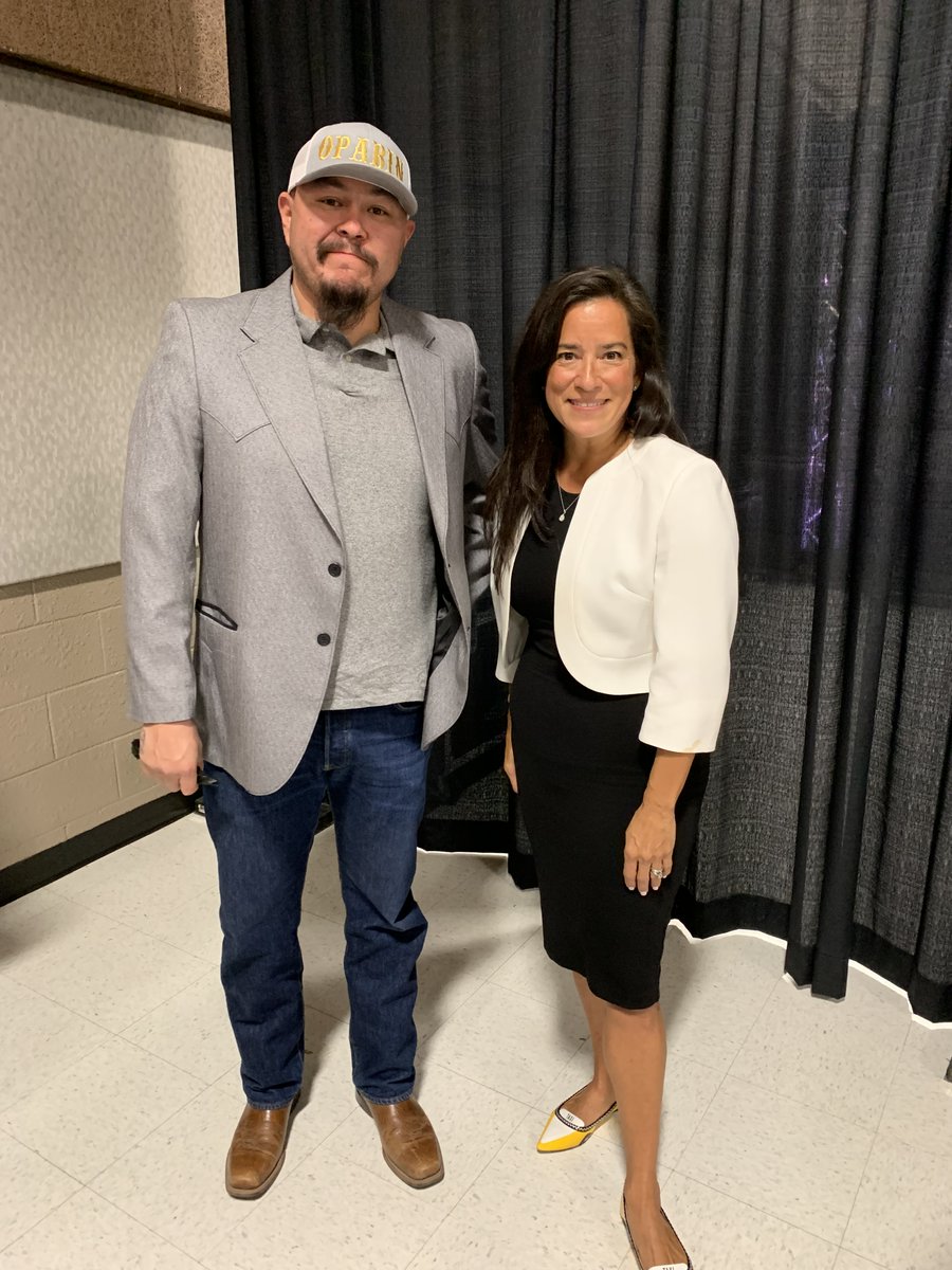 IndigWorkforce's tweet photo. FIND Inc participated in the Economic Partnership Summit in Lloydminister, in the Treat 6 Territory. AJ Alexis meets with Jody Wilson Raybould, who spoke about the importance of reconciliation in business and industry sectors #abjobs #saskjobs #indigenousworkforce https://t.co/d0jksAYouE