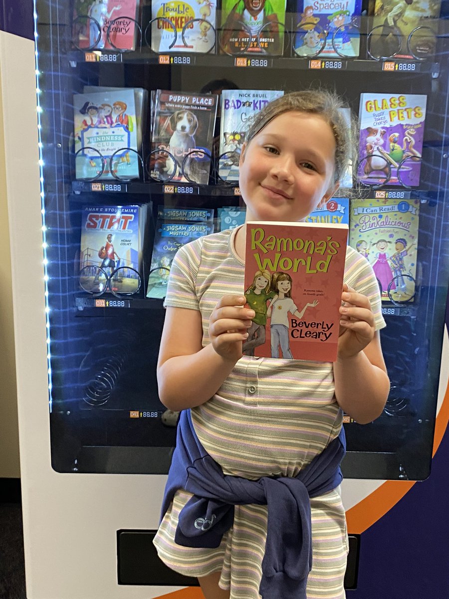 Loving the Eddins book vending machine <a href="/EddinsElem/">Eddins Elementary</a>