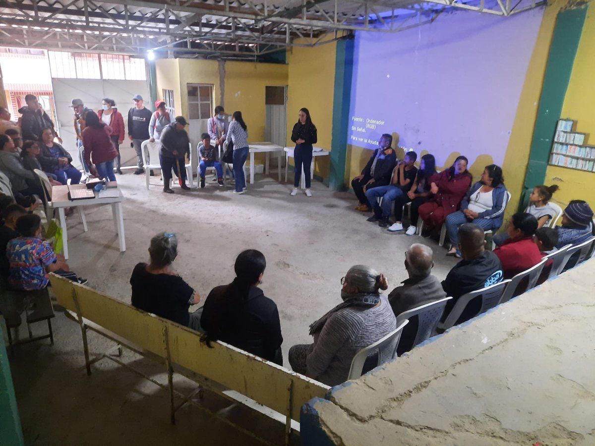 En @CiudadBolivar , cuidamos nuestras cuencas hidrográficas. 💦 La comunidad del barrio Villa Esperanza participó en el taller para la identificación de problemas en torno a la Quebrada Limas. #juntoscuidamosciudadbolivar