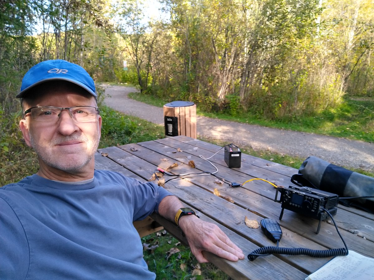 velodaniel's tweet photo. Great day activating 2 parks #POTA #VE-5040 #VE-5075 with some DX surprises (EA1, IK2,PR). Lots of people stopping by and asking questions. Tks to the Hunters #VE2DM #parksontheair #hamradio #amateurradio #xiegug90 #20watts #ssb #slidewinderdx #m1eccantennas #53qso https://t.co/mwsfWx3J50
