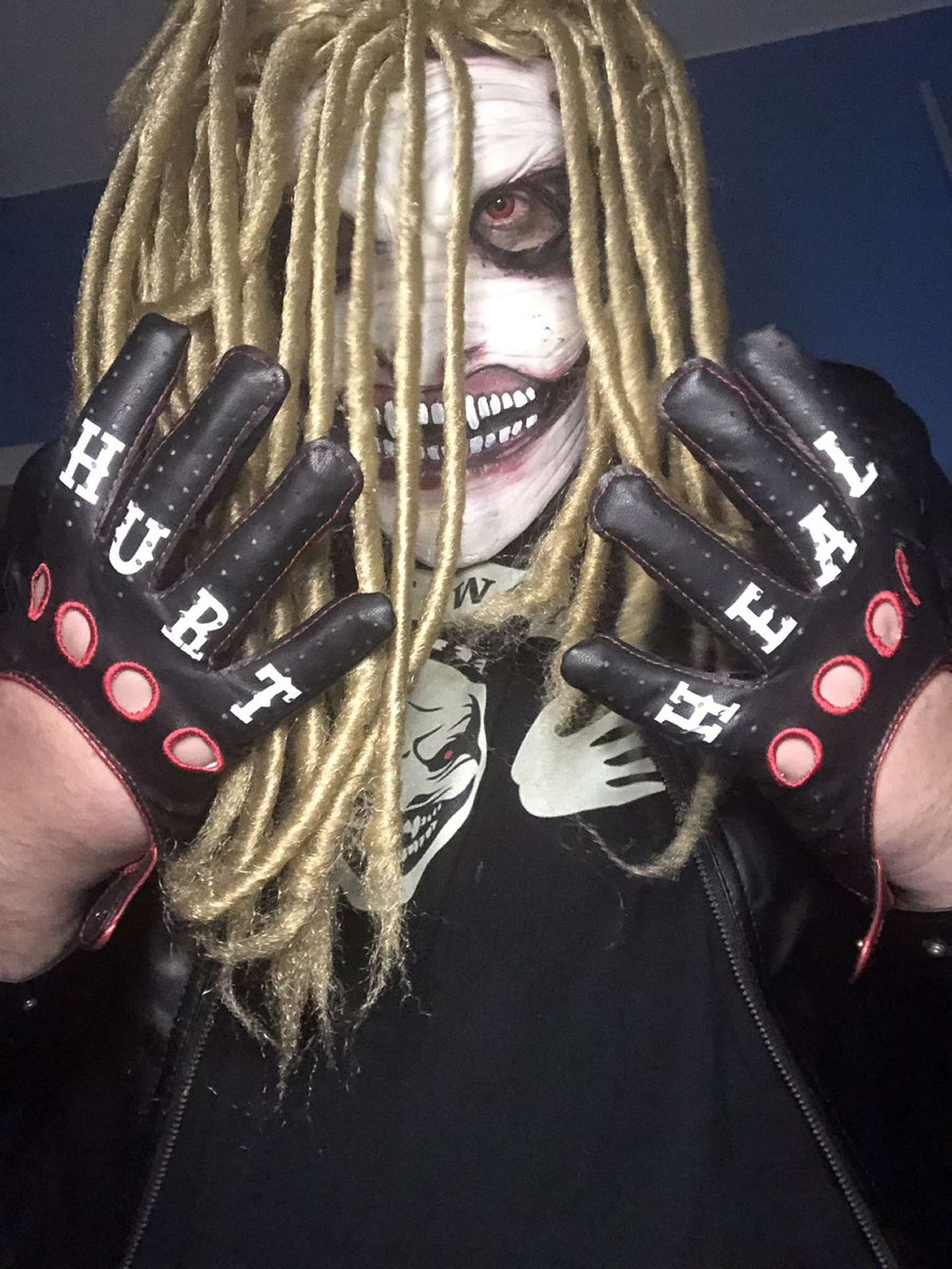 TheNotoriousdAj's tweet photo. Still to this day one of my best cosplays I have every done at a con in Scotland the fiend @Windham6  hope you like the pictures #thefiend #fiend # cosplay https://t.co/6mHAwmuKLb