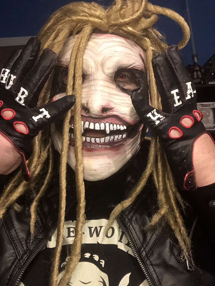 TheNotoriousdAj's tweet photo. Still to this day one of my best cosplays I have every done at a con in Scotland the fiend @Windham6  hope you like the pictures #thefiend #fiend # cosplay https://t.co/6mHAwmuKLb