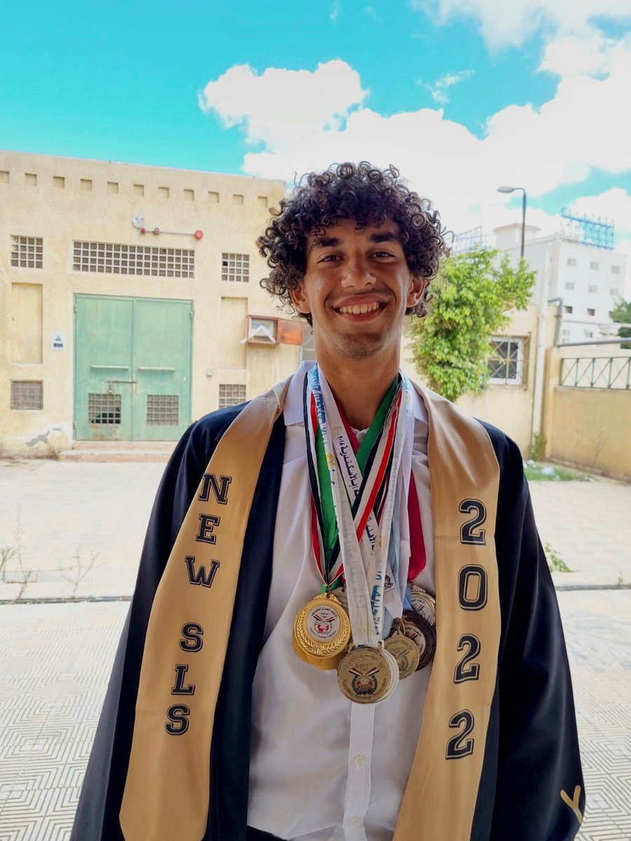 youssefabz24's tweet photo. 🎓 https://t.co/ciuxROBMup