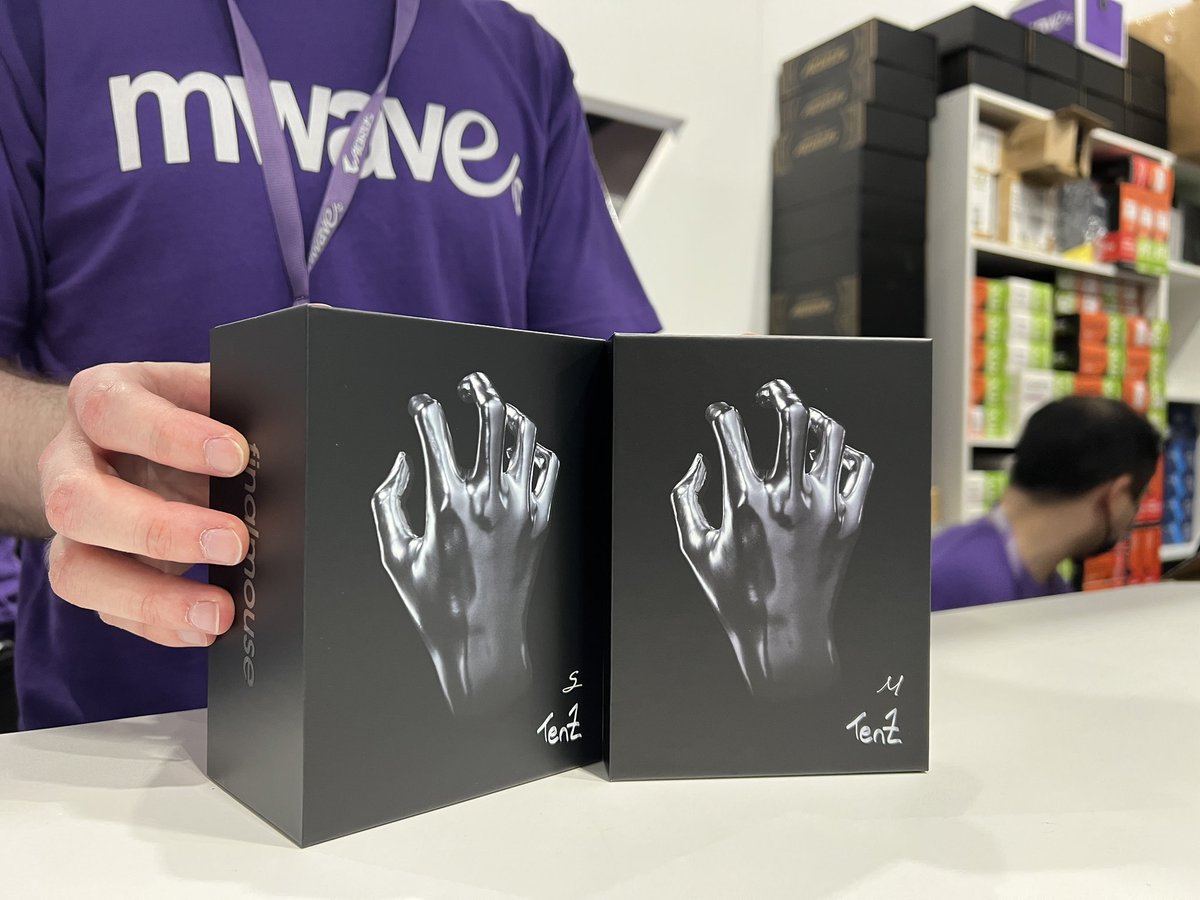 siliconartGAME's tweet photo. I also spied stock of @finalmouse #StarlightPro @TenZOfficial edition. But you better hurry. ๐ฎ #tenz https://t.co/1cbPBK64Bm