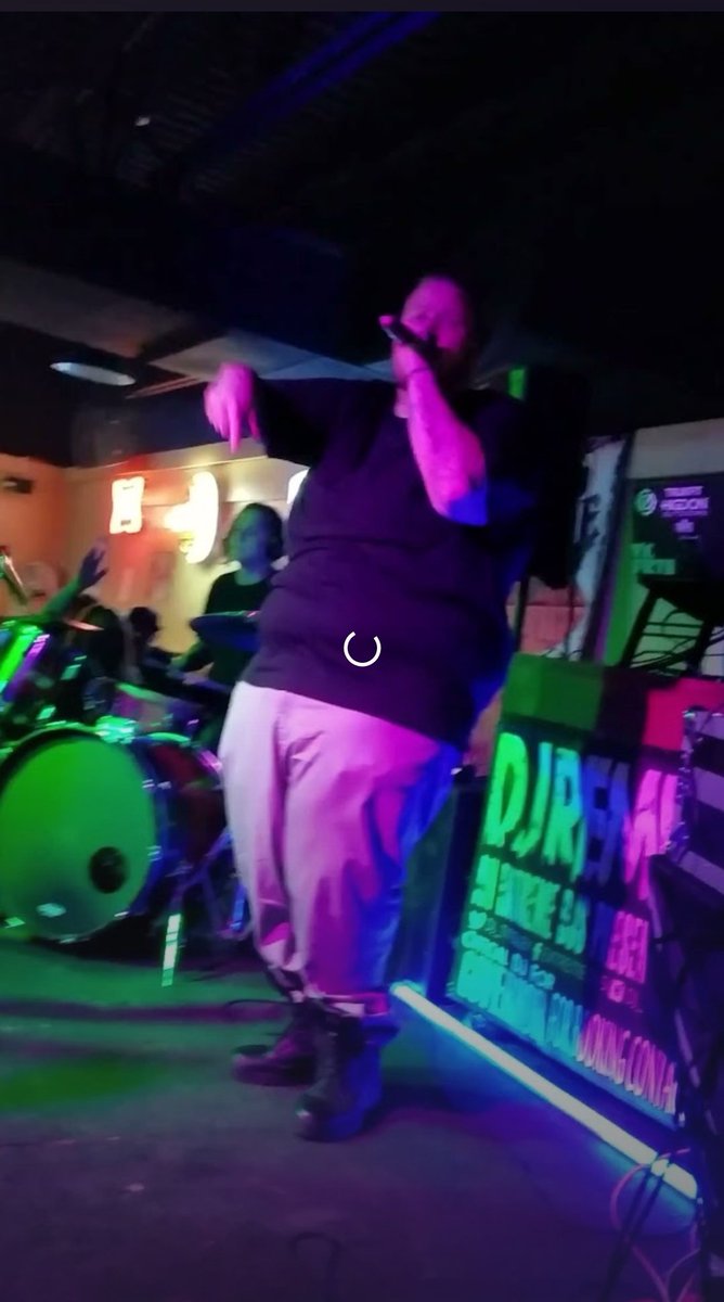 MaeganFord's tweet photo. @JellyRoll615 @Lil_Wyte_ @doobie @struggl70705508 guess what popped up on my Google photo 6 years ago? #murraykentucky you fine Men were at Bootleg doin the damn thang!ABSOFUCKINGLUTELY AMAZING SHOW! https://t.co/mG3YvtUZX3