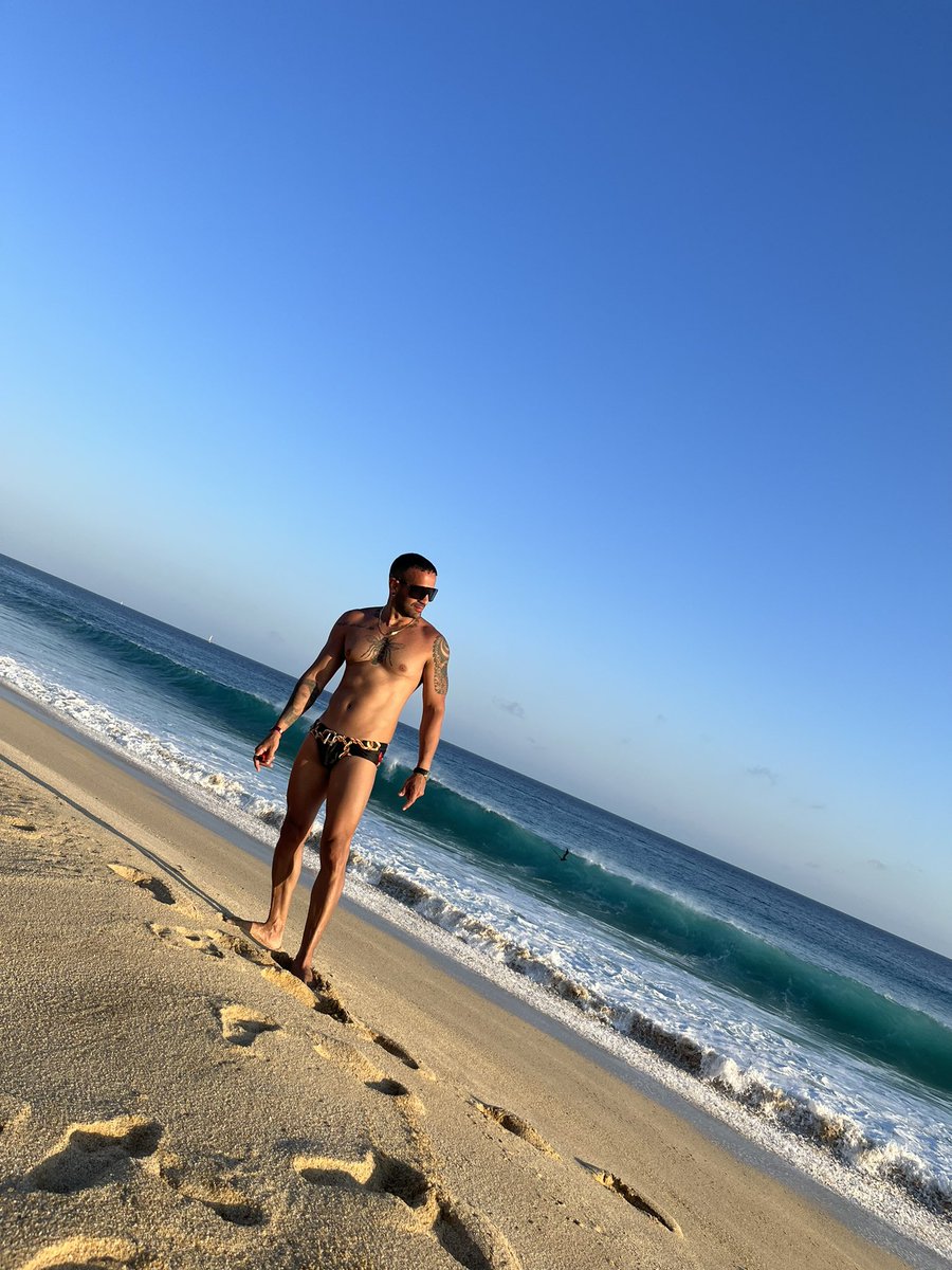 harrycoello1's tweet photo. Cabos San Lucas !!!! https://t.co/bpUGT7NBPA