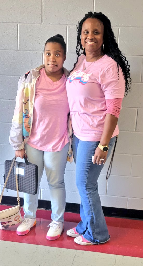 ChhsMightyStang's tweet photo. Breast Cancer Awareness Month
 💗💞💕 @TweetDCS_CHHS @DCSeNews #SupportingTheFighters #BreastCancerAwareness #AdmiringTheSurvivors #TackleCancer https://t.co/gazboA1ZO3