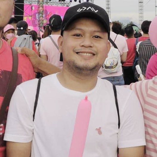 jimmopan's tweet photo. @TheOlympinks Tumindig at patuloy na titindig! π #BatangasisPink https://t.co/8LAxIDpTH6