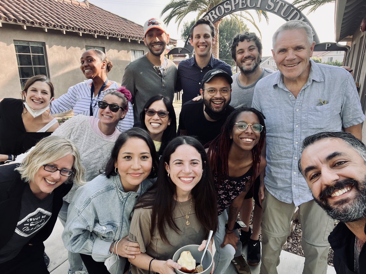 jajwong's tweet image. Happy Season 19 from the @GreysABC writers’ room!! #GreysAnatomy