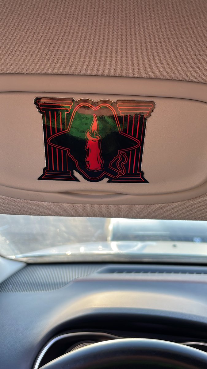 The_lemon_420's tweet photo. i take a part of the mob everywhere i go! 🕯💀 #mobstylemusic https://t.co/3PfkDAr9Ro