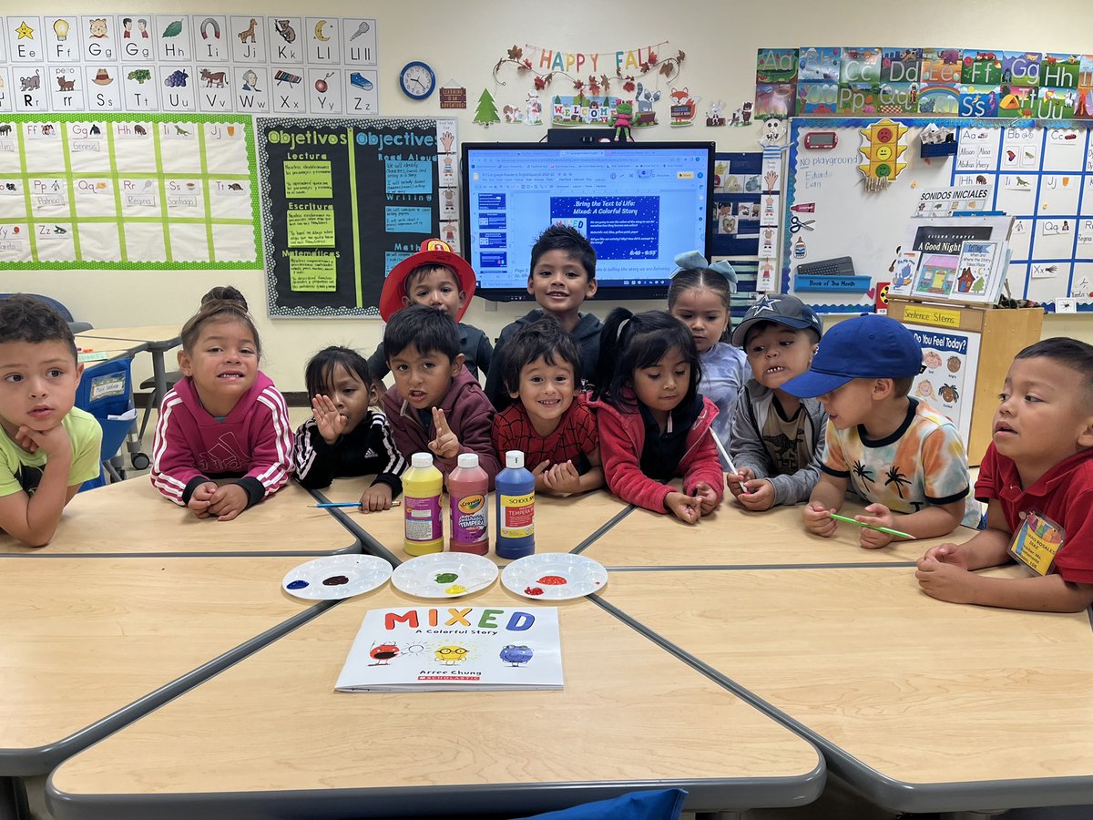 sayalarod's tweet photo. Day #4 MIXED ๐ด๐ค๐ต A Colorful Story at @fmeeagles
๐๐ผPrimary Colors
๐๐ผMixing colors to make new ones
#prekinder #DualLanguage #fallintersession @BeardElissa @Ymgomez1964 https://t.co/jBF5DoFeEh
