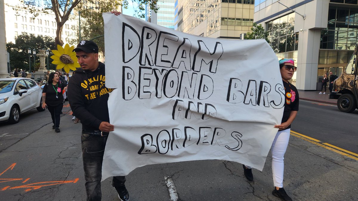 adrien4ej's tweet photo. Now: Grassroots leaders of @ggjalliance from all across the country and the world are marching in Oakland, California to demand justice for immigrants, workers, and incarcerated peoples. Everyone deserves to #DreamBeyondBars and Borders. #GGJIntoFormation https://t.co/FyHmpv6VUV
