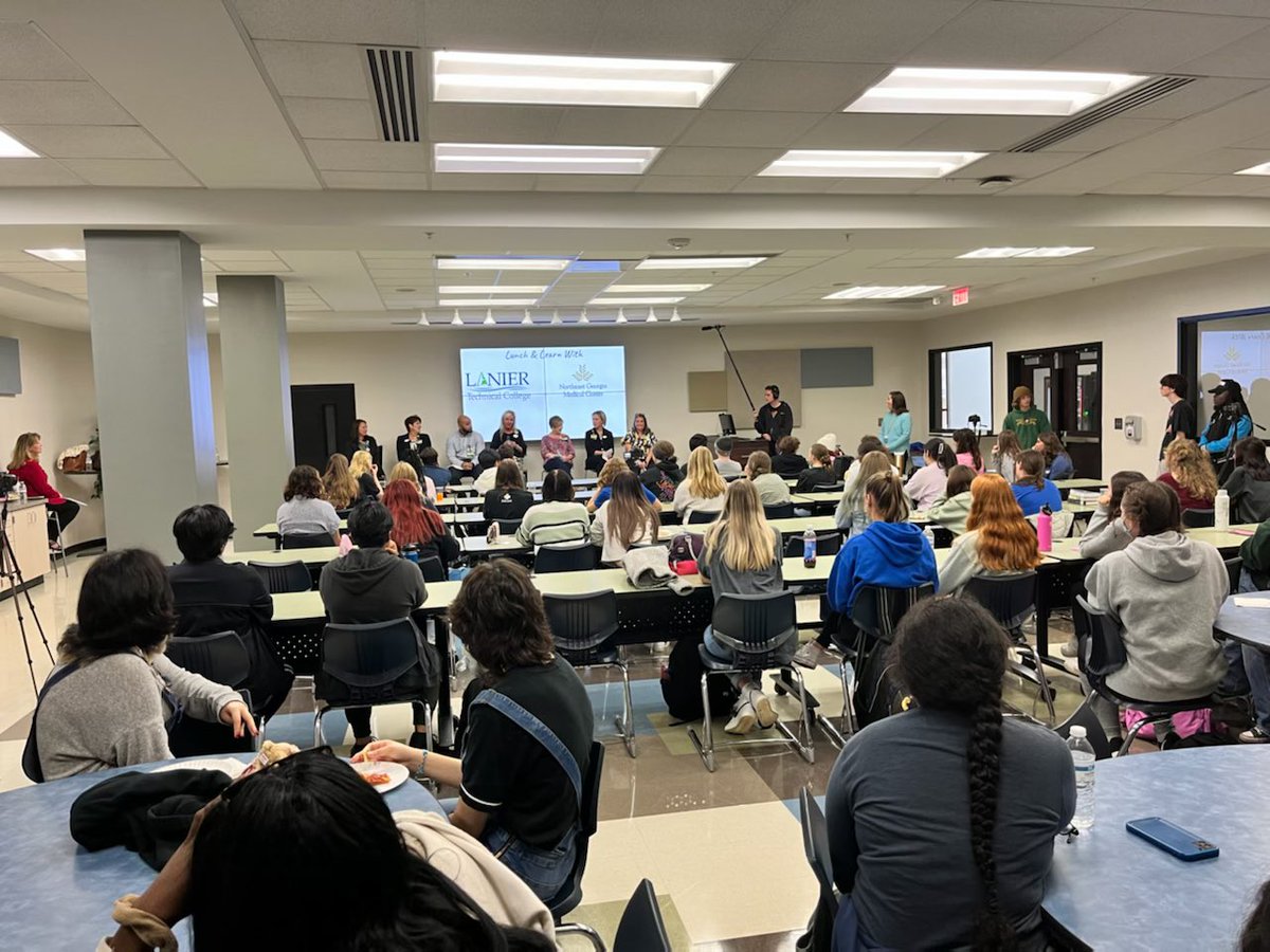 Barrow_CTAE's tweet photo. Great 1st Lunch &amp;Learn at SIMS today! Focus was on our Healthcare Pathway and Careers! @BCSchools1 @LanierTech @WbhsWBL  @GeorgiaWBL1 #ctaedelivers https://t.co/DWHXdUrZG8