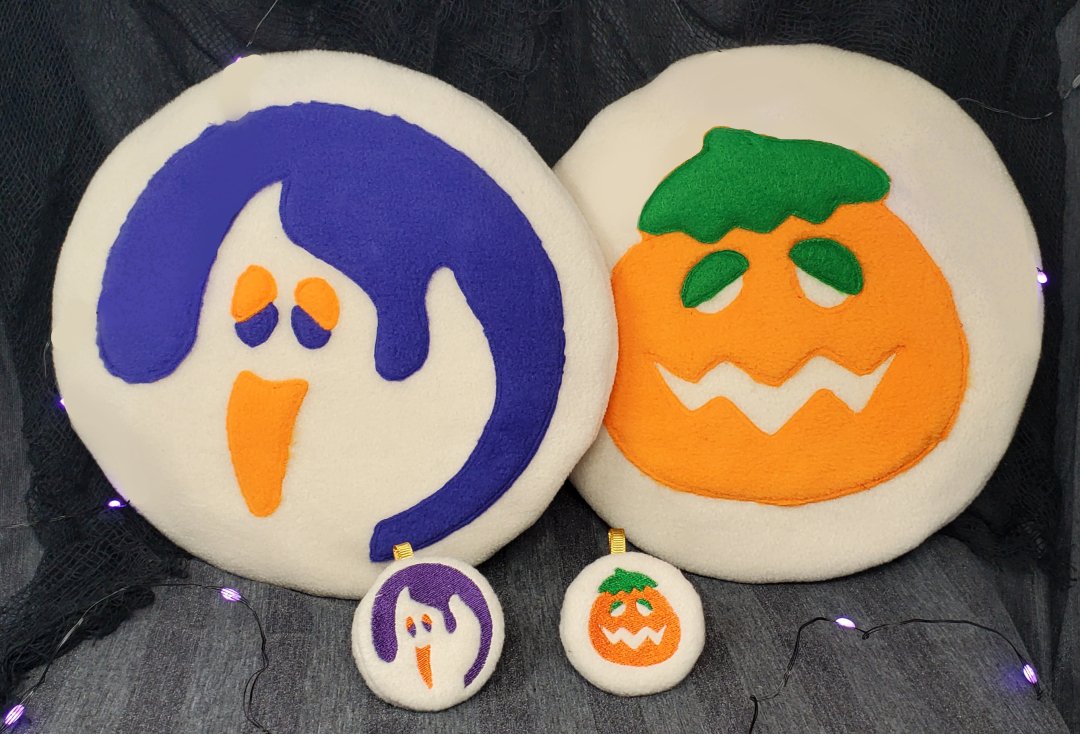 _scragster_'s tweet photo. Hope you haven't forgotten about the Halloween cookies that we'll also be dropping tomorrow 👀👻🎃 https://t.co/wI7pdq0VrJ