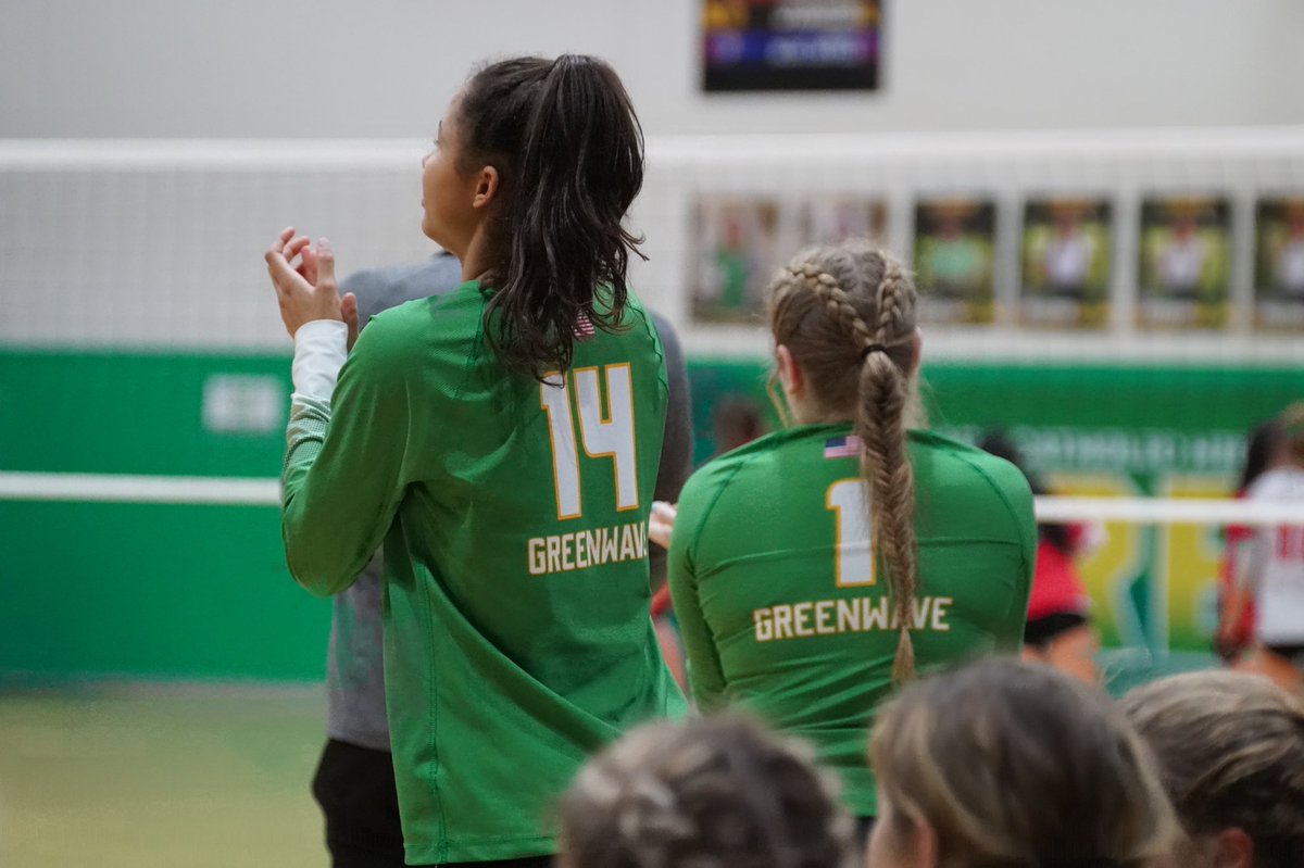 EastoftheBend's tweet image. 🚨NC ladies 

Take home first set ✅

NC: 25
U: 13

Let’s keep it going ladies!! The energy is crazy in here 😳

#eastofthebend #newarkcatholic #girlsvolleyball #sportsmedia