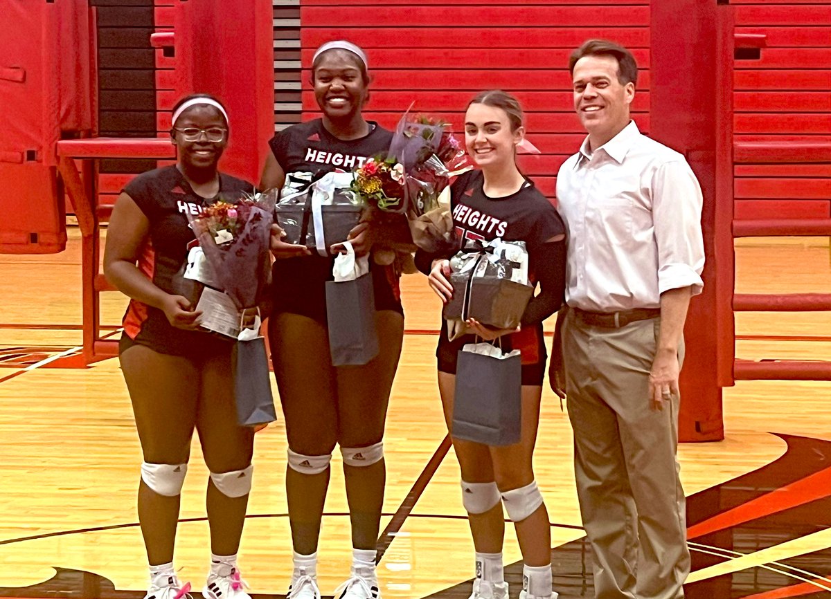 FalconFlip92's tweet photo. Congratulations Heights Seniors, Shawnacee Ware, Skylyn Hogan-Turner, and Maddie Jabara! Thank you for your dedication to the team, and thank you parents for sharing your students with us! #WPSProud #WPSMade https://t.co/OU3I62fjOP