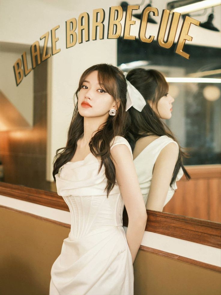 Smilingxie's tweet photo. ㅤㅤㅤㅤㅤㅤ
ㅤㅤㅤㅤ 𝖺𝗍 𝗍𝗁𝖾 𝖻𝘰𝖽𝗒 𝗌𝗁𝘰𝗉, 𓆤. : 青い
ㅤㅤㅤㅤ 𝖽𝘰𝗂𝗇𝗀 𝗌𝘰ꭑ𝖾𝗍𝗁𝗂𝗇𝗀 𝖴𝖭𝖧𖤍𝖫𝖸.
ㅤㅤㅤㅤ https://t.co/s6CjNHyFlI