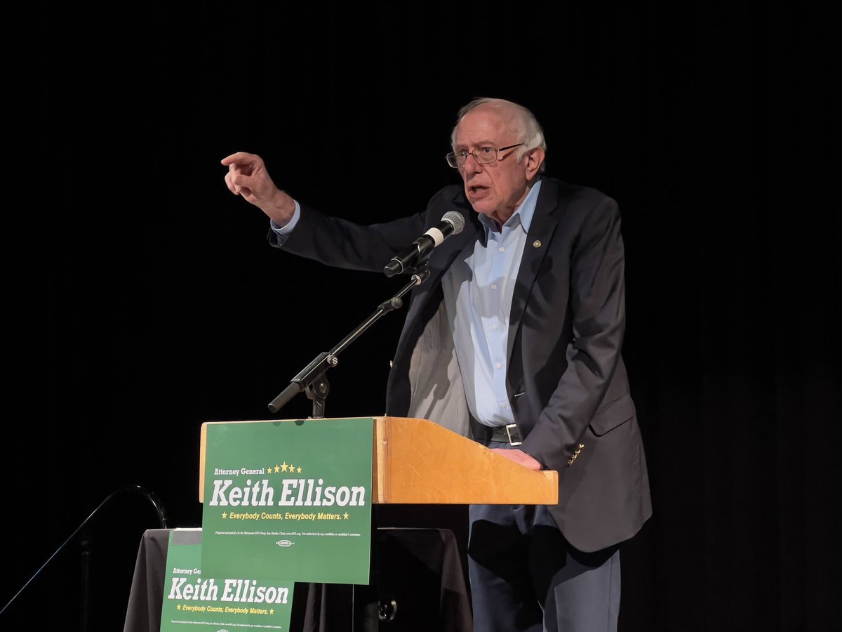 keithellison's tweet photo. Thank you for the warm welcome Duluth. This Nov. the stakes are high and the choices are clear: Our rights are on the line. Our freedoms are on the line. Our multi-racial democracy is on the line.

33 more days until Election Day, every day counts. Join us:https://t.co/oZLeH758fL https://t.co/UZ7x9ArM4H