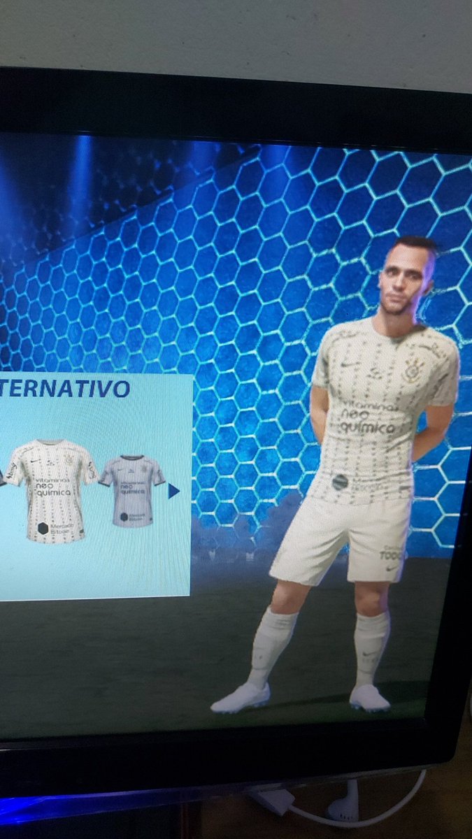 sccpwes's tweet photo. Por isso eu amo jogar #fifamania ta igual bomba patch 100% atualizado https://t.co/PfFgt3jowV