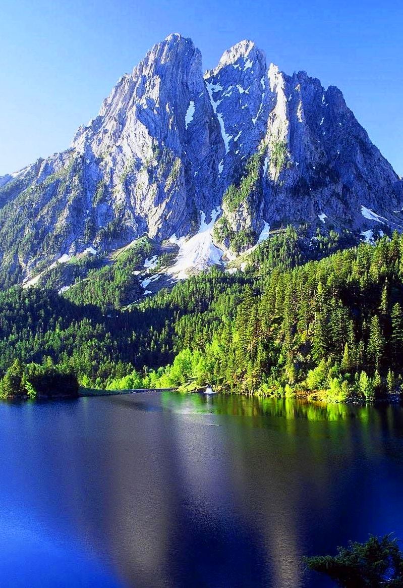 LoveSongs4Peace's tweet photo. " Beautiful Mountain scenery " https://t.co/fMo9evt7af