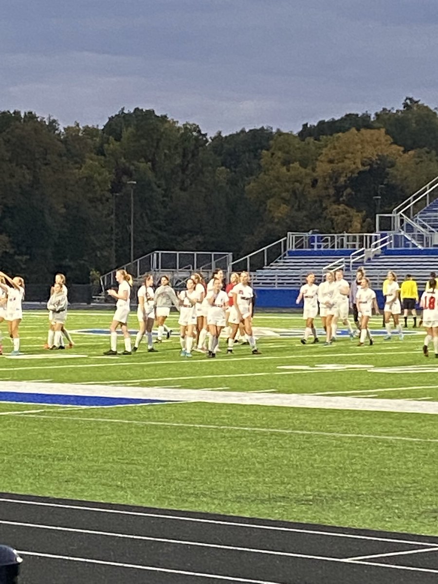 BaronAthletics's tweet photo. Baron Athletics 
Congratulations to the Lady Barons who advanced to Saturday’s Sectional final by defeating Fort Wayne South Side tonight 5-0
#WeAreDeKalb https://t.co/O3v2nHIa0L