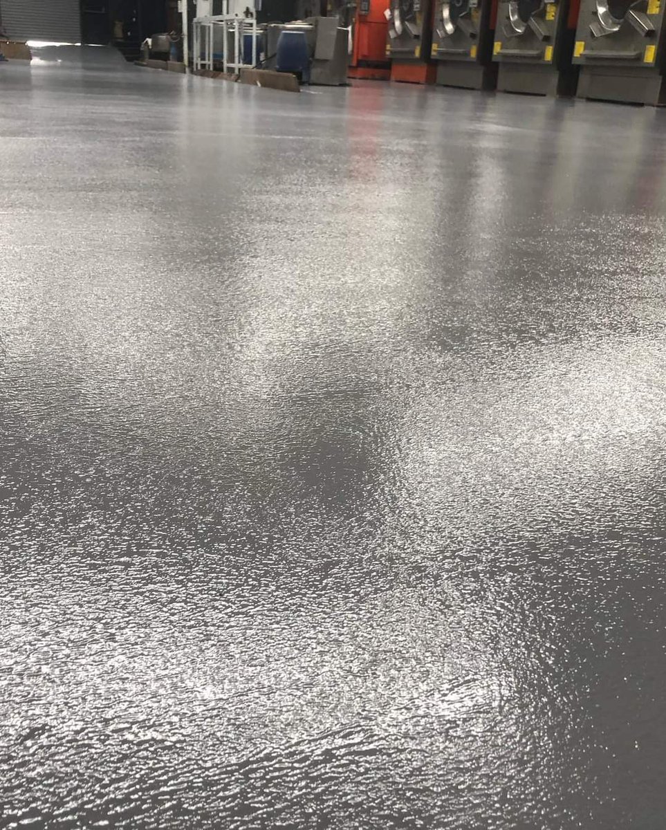 Grenli Epoksi Zemin kaplama sistemi sizde zemininiz için bize ulaşabilirsiniz
mtnzemin.com
#epoksi #grenliepoksi #epoksikaplama #epoksiboya #epoksiuygulama