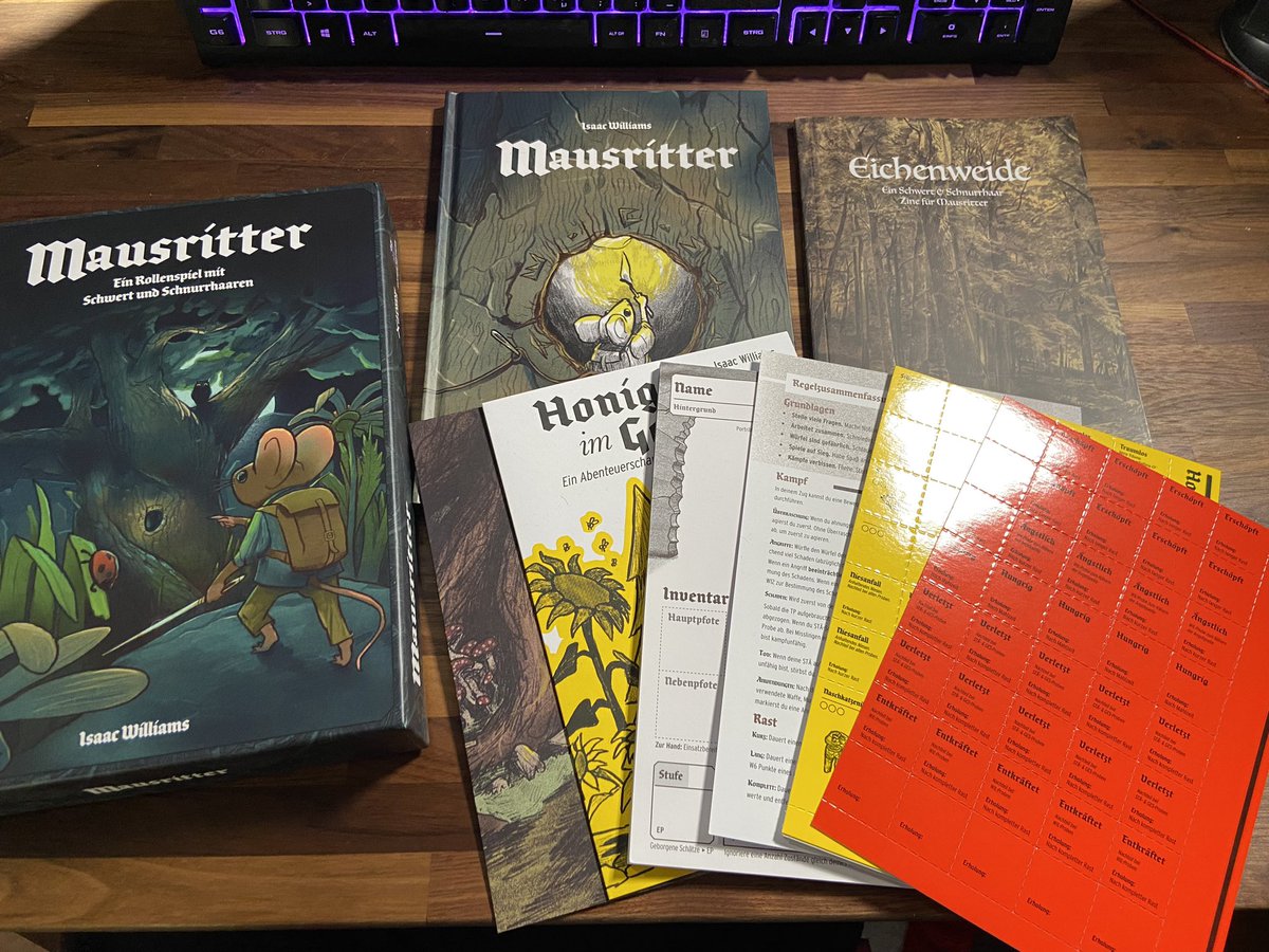 FederSchakal's tweet photo. Da ist Mausritter von @SystemMatters angekommen. 😄 https://t.co/gmdPN4pz7B