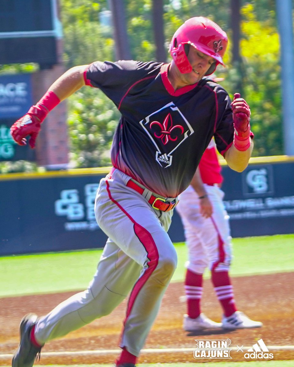 RaginCajunsBSB's tweet photo. Thursday Intrasquad Frames 📸

#GeauxCajuns ⚜️ | #PunchTheCard https://t.co/4hynIAirpl