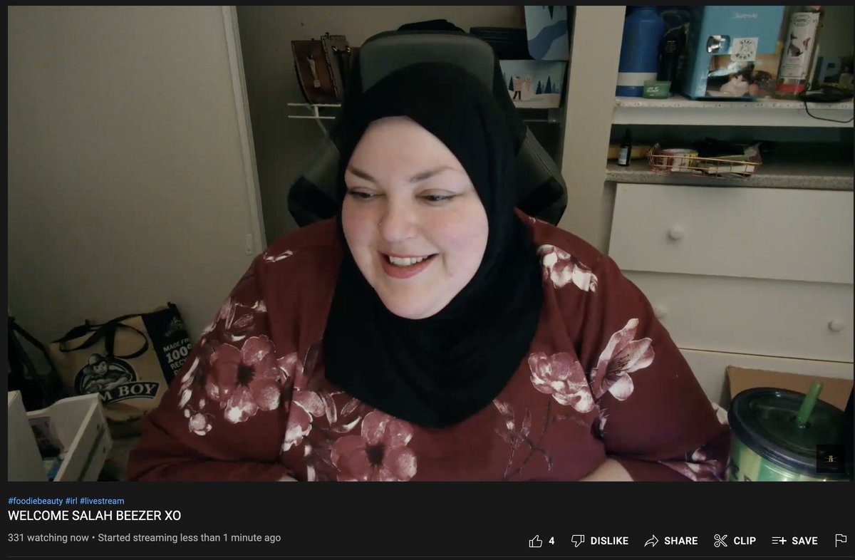 MichaelBePetty's tweet photo. The Syrian guy joined her VIBs, so she threw on the hijab and gained this new bizarre accent. This has to be the most racist ignorant shit she has ever done. https://t.co/rFTA4TybKD