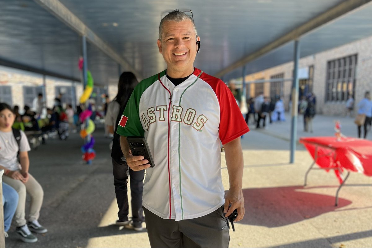 Alexander Hamilton MS HISD tweet media