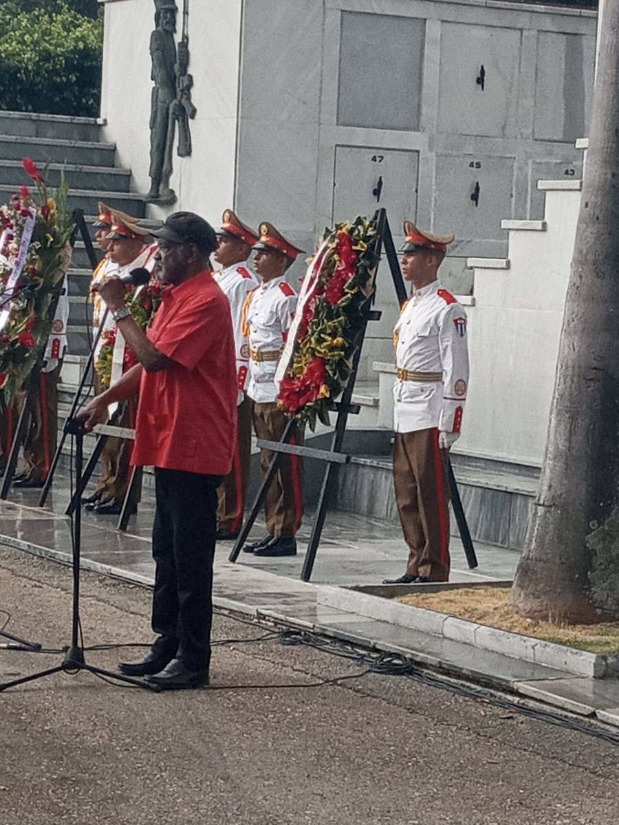 FerminIraola's tweet photo. Hoy 6 de Octubre a 46 años del Horrendo crimen de Barbados sobre un Avion de Cubana de Aviacion en pleno vuelo, el pueblo enérgico y Viril rinde tributo a sus héroes y vuelve a hacer temblar la injusticia.
#CubaViveEnSuHistoria 
#Cuba https://t.co/T9G7ZEV8Mz