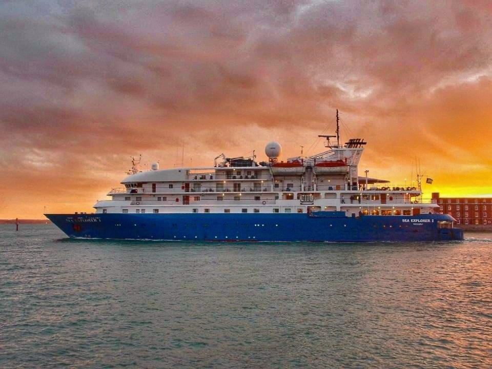 nauticallyspeak's tweet photo. A dramatic sky acts as the backdrop whilst Sea Explorer 1 (Now Hebridean Sky) departed Portsmouth in April 2015. 

#SeaExplorer1 #NobleCaledonia #SmallShipCruising #ExpeditionCruising #Portsmouth #April2015 #Sunset  #CruiseShipPhotography #CruiseYourHorizons #NauticallySpeaking https://t.co/WdBZWT59DF