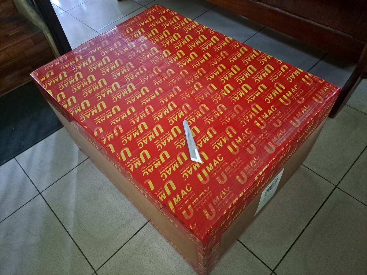 snowsolsticeph's tweet photo. [📣] Box 18 already arrive at our addtess~ Please wait for the mass update regarding shipment ^^ https://t.co/CrDeHX2Ysn