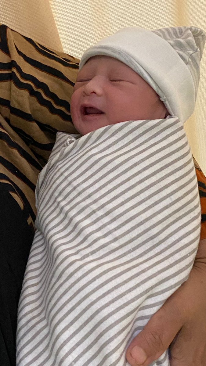 Ayu_adhitya's tweet photo. Alhamdulillah telah lahir ank ke3 kami secara caesar di rsud am parikesit pada hari kamis tanggal 29/9/22 jam 09.28 pagi berat 3kg panjang 48cm berjenis kelamin laki2..MasyaAllah.. ❤️ https://t.co/zJjo8OhQgb