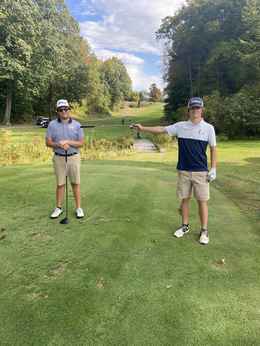 coachtruex's tweet photo. Josiah got off to a hot start and didn’t take the foot off the gas in taking down Zane and earning another point for Team Cohen! #GalesGolf #ParTeeTime https://t.co/Ex9Kl2hjta