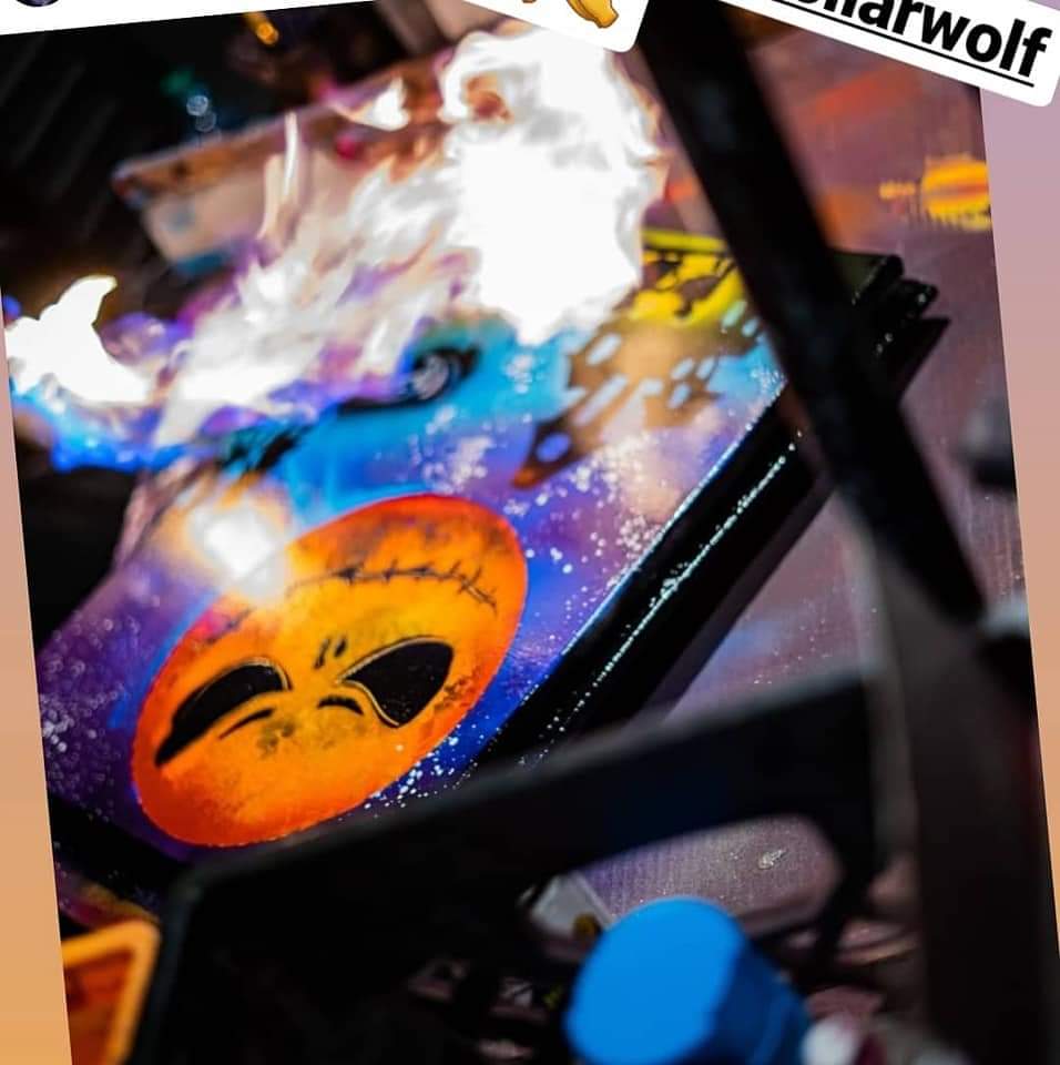 cutiepizzle's tweet photo. #TBThursday... back to last year when I was preforming live street spray art in the heart of downtow #sanantonio!
Got those #Halloweenvibes...let's goo!
#nfts #nftcommunity #tbt #sprayartist #spraypaint #nightmarebeforechristmas #jackskellington #liveart #streetart https://t.co/1hYKbwlymY