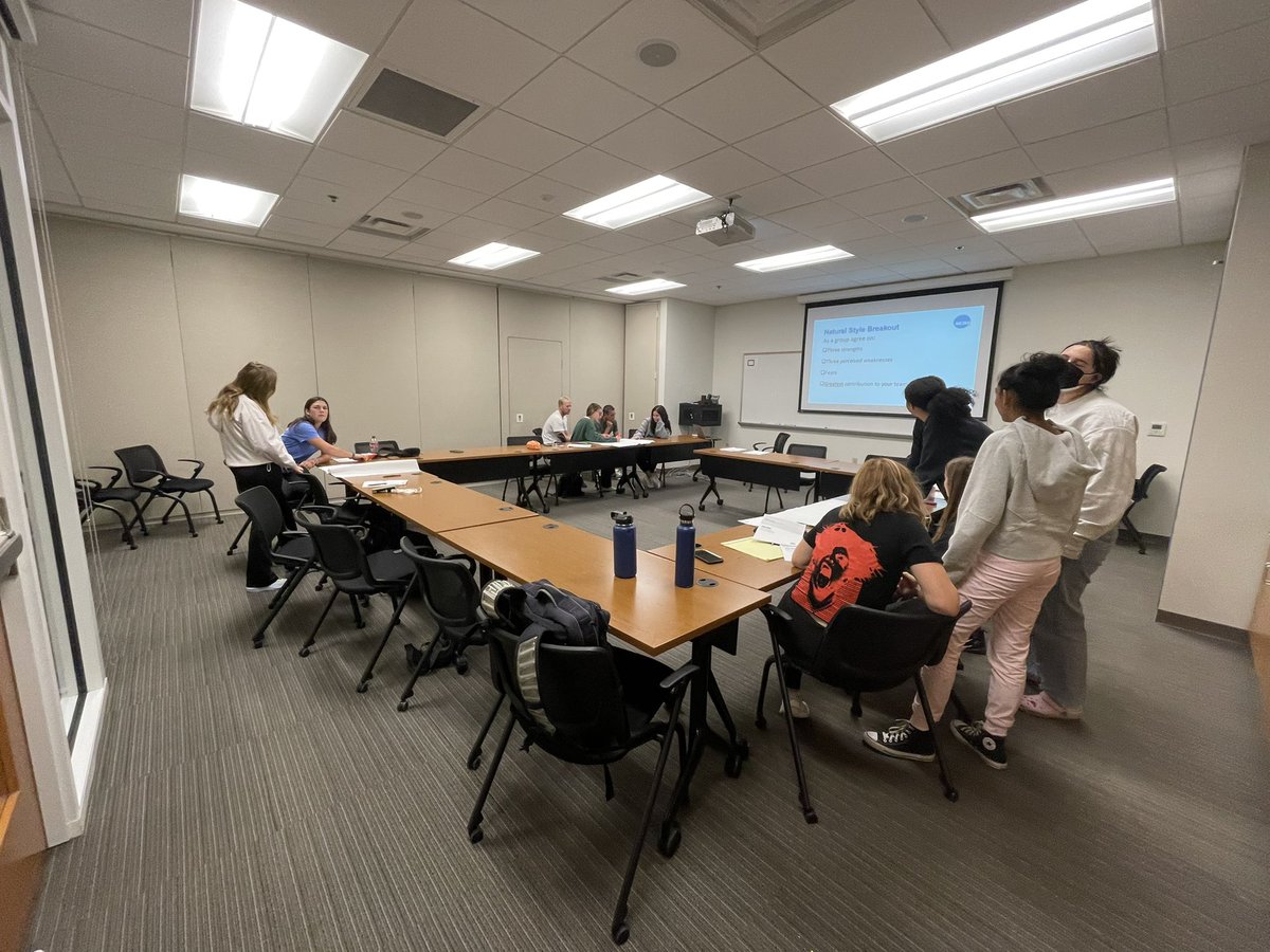 Had the pleasure of facilitating DiSC for <a href="/DePauwTennis/">DePauw Tennis</a> the last 2 days. #LearnLead <a href="/DePauwAthletics/">DePauw Tigers</a>