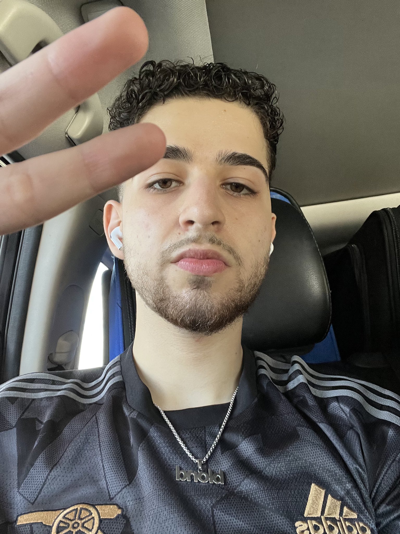 Jake Sucky Twitter 99