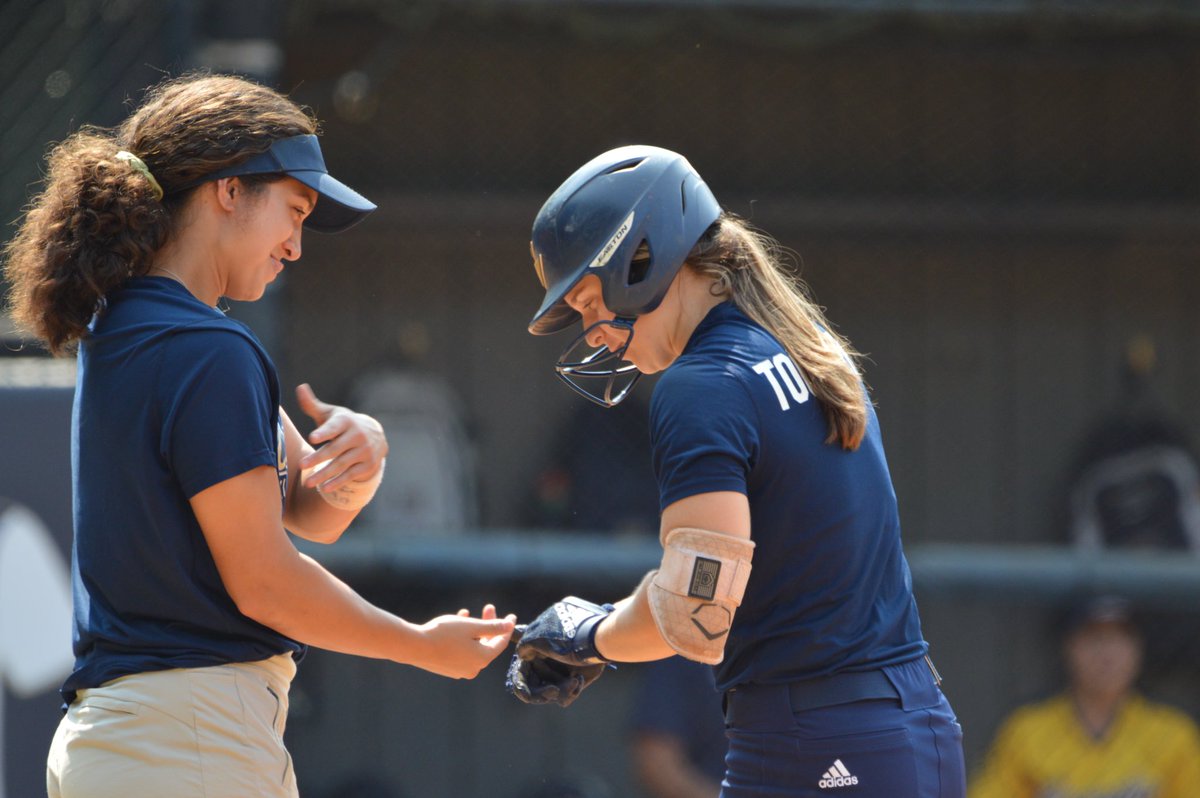 GW_Softball's tweet photo. 𝙃𝙖𝙥𝙥𝙮 𝙉𝙖𝙩𝙞𝙤𝙣𝙖𝙡 𝘾𝙤𝙖𝙘𝙝𝙚𝙨 𝘿𝙖𝙮!! 
Celebrating these four incredible people and everything they do for our student-athletes. 💙💛
#NationalCoachesDay | #RaiseHigh https://t.co/DhZVCeGSEY