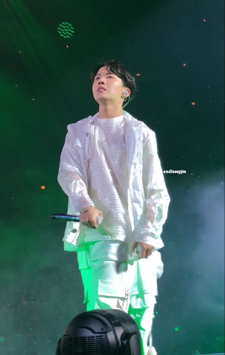 hobiconcert's tweet photo. https://t.co/NSxjGmKBCE