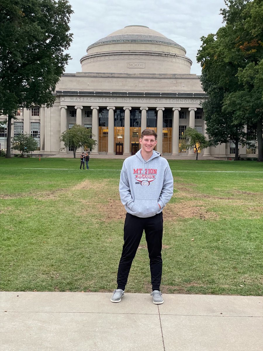 MasonMcNeillMTZ's tweet photo. Thank you to @bbubna and the MIT players and coaching staff for hosting me for my first official visit! https://t.co/GakLqOhxEz