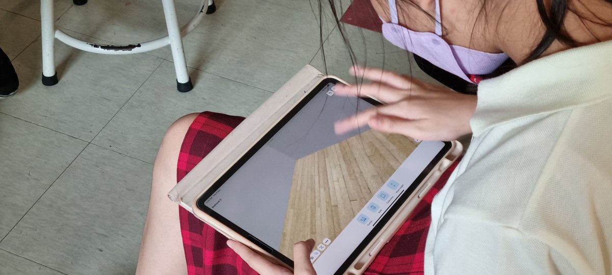 MimiMokhsein's tweet photo. Digital art is not only about drawing on your ipad/digital devices. For our CCA this week, students were exposed to an app that allowed them to design their own homes. We certainly saw their personalities shine through the choices they've made  in designing their personal spaces https://t.co/N2eM1XzLlN