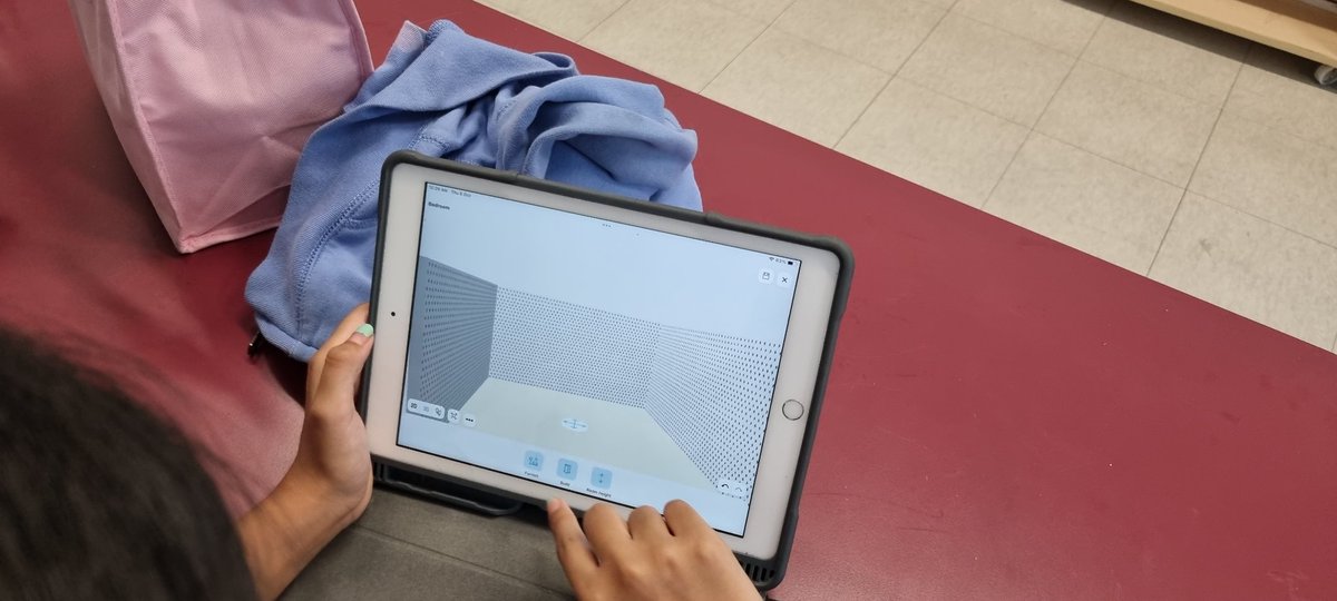 MimiMokhsein's tweet photo. Digital art is not only about drawing on your ipad/digital devices. For our CCA this week, students were exposed to an app that allowed them to design their own homes. We certainly saw their personalities shine through the choices they've made  in designing their personal spaces https://t.co/N2eM1XzLlN