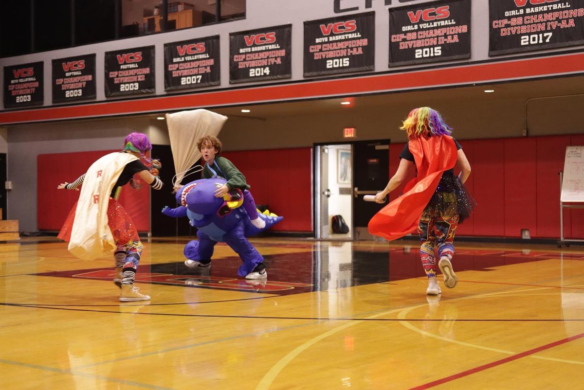 VCSCrusaders's tweet photo. Super fun kicking off the Ready, Set, Read! Read-a-Thon Fundraiser with an awesome Elementary rally today! Thank you, Elementary PTF, for organizing the Read-a-Thon, which starts Tuesday, October 11, AND this fun event!
_____
#VCSFamily #CRUNITED #VCSElementary #ReadySetRead https://t.co/smCBqZouOG